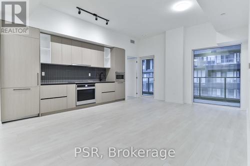 505 - 10 Graphophone Grove, Toronto, ON - Indoor Photo Showing Kitchen