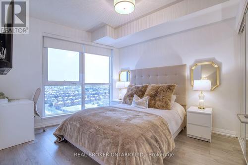 1007 - 65 Watergarden Drive, Mississauga, ON - Indoor Photo Showing Bedroom