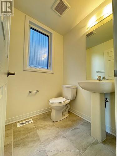 212 Port Crescent, Welland, ON - Indoor Photo Showing Bathroom