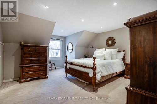 25 Terrace Drive, Hamilton, ON - Indoor Photo Showing Bedroom