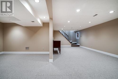 25 Terrace Drive, Hamilton, ON - Indoor Photo Showing Other Room