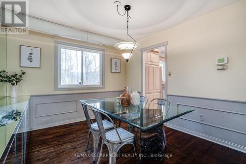 25 Terrace Drive, Hamilton, ON - Indoor Photo Showing Dining Room