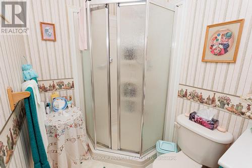 16 Hillview Drive, Kawartha Lakes (Bobcaygeon), ON - Indoor Photo Showing Bathroom