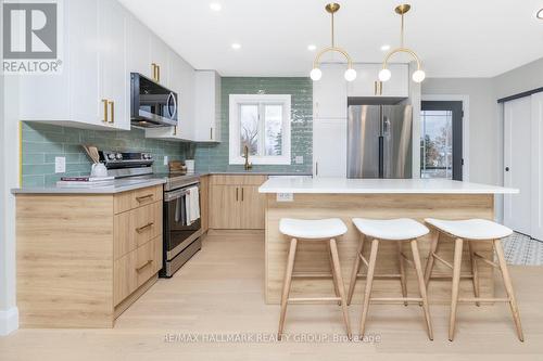 5020 Dunning Road, Ottawa, ON - Indoor Photo Showing Kitchen