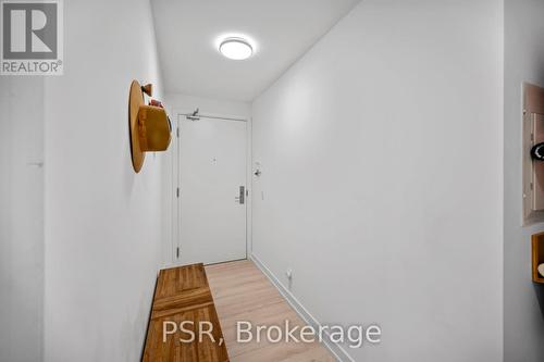 3101 - 33 Helendale Avenue, Toronto, ON - Indoor Photo Showing Other Room