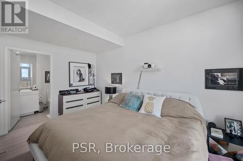 3101 - 33 Helendale Avenue, Toronto, ON - Indoor Photo Showing Bedroom