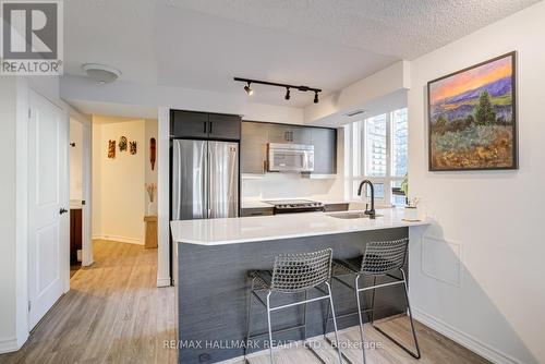 810 - 125 Western Battery Road, Toronto, ON - Indoor Photo Showing Kitchen