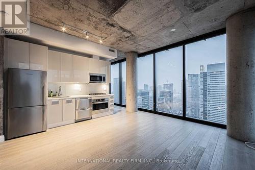 3801 - 224 King Street W, Toronto, ON - Indoor Photo Showing Kitchen