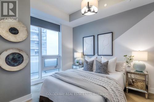 3005 - 2221 Yonge Street, Toronto, ON - Indoor Photo Showing Bedroom