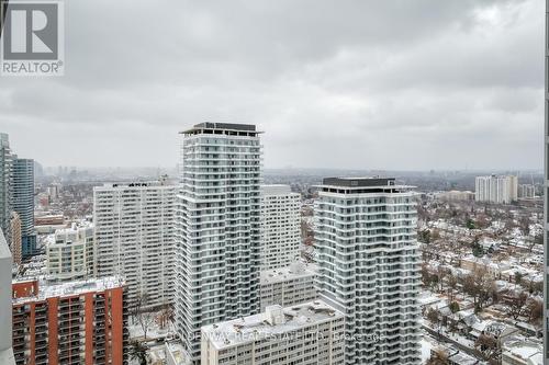 3005 - 2221 Yonge Street, Toronto, ON - Outdoor