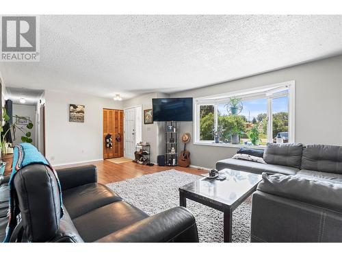 Second Home Living Room - 1451 Mountview Road, Vernon, BC - Indoor Photo Showing Living Room