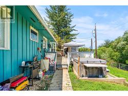 Second Home Back Deck With Hot Tub - 