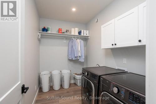 150 Spencer Avenue, Georgian Bluffs, ON - Indoor Photo Showing Laundry Room