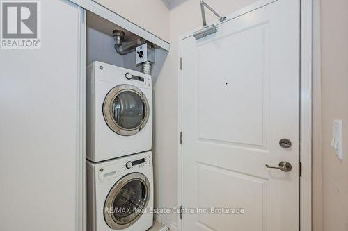 321 - 1077 Gordon Street, Guelph (Hanlon Creek), ON - Indoor Photo Showing Laundry Room