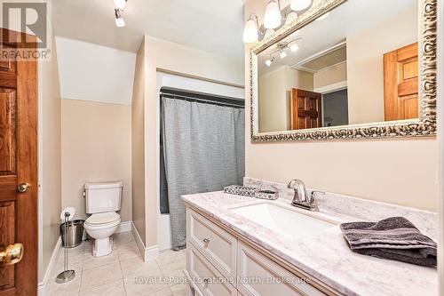 787517 Grey 13 Road, Blue Mountains, ON - Indoor Photo Showing Bathroom