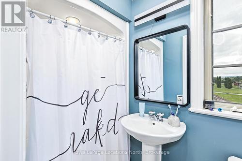 787517 Grey 13 Road, Blue Mountains, ON - Indoor Photo Showing Bathroom