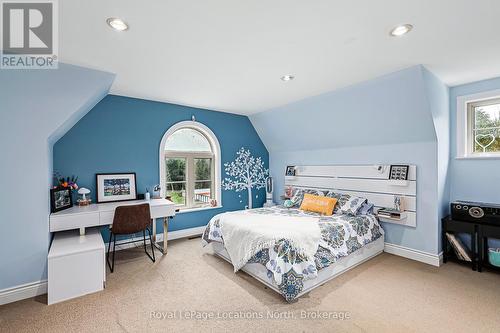 787517 Grey 13 Road, Blue Mountains, ON - Indoor Photo Showing Bedroom