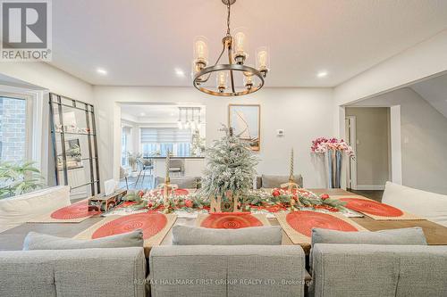 36 Milner Crescent, Ajax, ON - Indoor Photo Showing Living Room