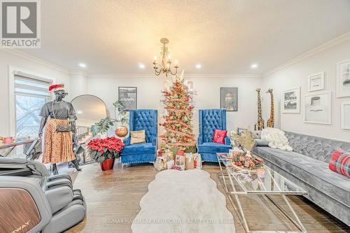 36 Milner Crescent, Ajax, ON - Indoor Photo Showing Living Room