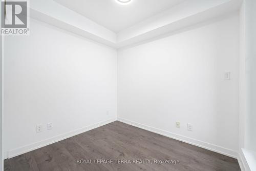 208 - 1401 O'Connor Drive, Toronto, ON - Indoor Photo Showing Other Room