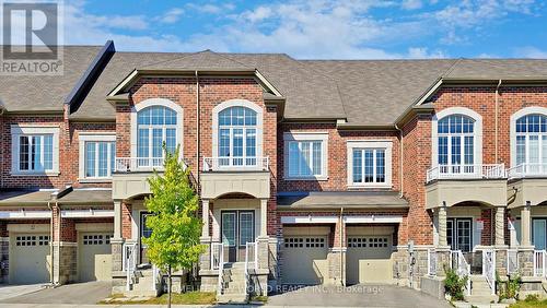 28 Ness Drive, Richmond Hill, ON - Outdoor With Facade