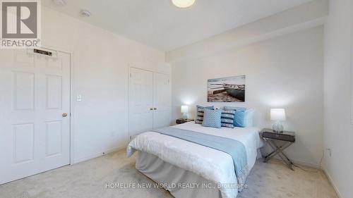 28 Ness Drive, Richmond Hill, ON - Indoor Photo Showing Bedroom