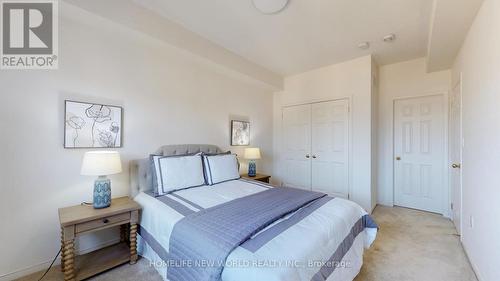 28 Ness Drive, Richmond Hill, ON - Indoor Photo Showing Bedroom