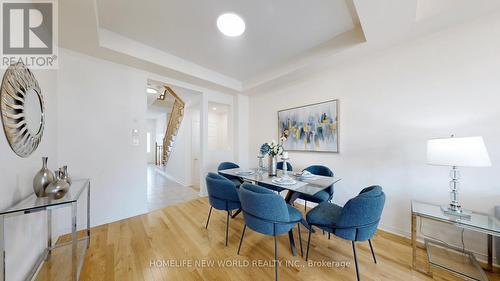 28 Ness Drive, Richmond Hill, ON - Indoor Photo Showing Dining Room