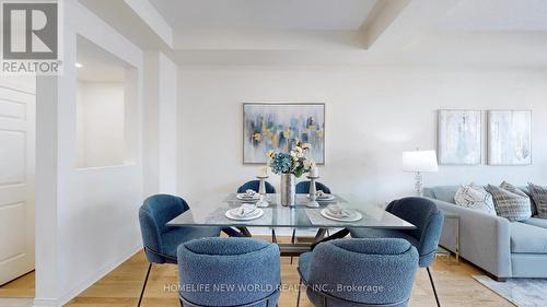 28 Ness Drive, Richmond Hill, ON - Indoor Photo Showing Dining Room