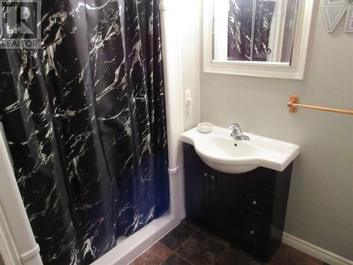 10 East Tickle Road, Leading Tickles, NL - Indoor Photo Showing Bathroom