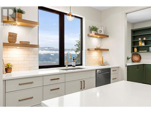 82 Twin Lakes Road, Enderby, BC - Indoor Photo Showing Kitchen