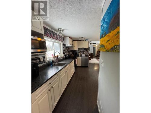 20075 Ness Lake Road, Prince George, BC - Indoor Photo Showing Kitchen