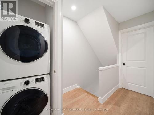 247 Ontario Street, Toronto, ON - Indoor Photo Showing Laundry Room