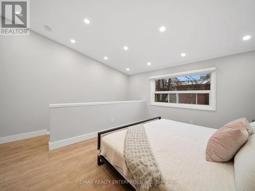 247 Ontario Street, Toronto, ON - Indoor Photo Showing Bedroom