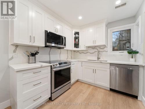 247 Ontario Street, Toronto, ON - Indoor Photo Showing Kitchen