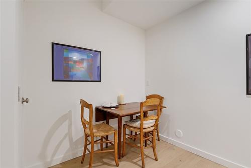 25-595 Vineyard Way, Vernon, BC - Indoor Photo Showing Dining Room