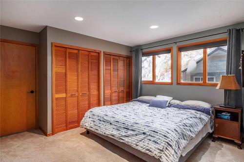 9434 Hodges Road, Vernon, BC - Indoor Photo Showing Bedroom