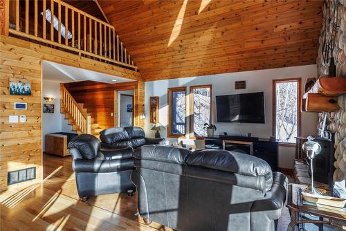 9434 Hodges Road, Vernon, BC - Indoor Photo Showing Living Room With Fireplace