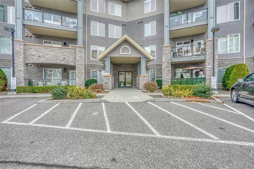 513-3645 Carrington Road, West Kelowna, BC - Outdoor With Balcony With Facade