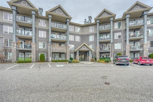 513-3645 Carrington Road, West Kelowna, BC - Outdoor With Balcony With Facade