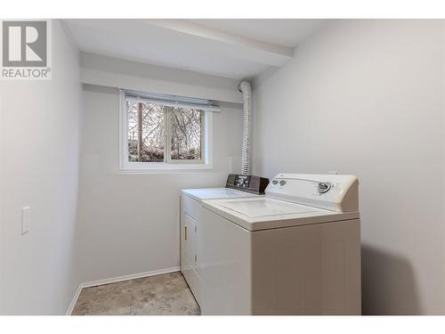 laundry - 702 Brink Street, Ashcroft, BC - Indoor Photo Showing Laundry Room