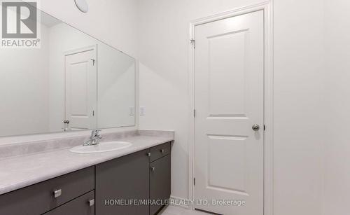 21 Ezra Crescent, Brampton, ON - Indoor Photo Showing Bathroom