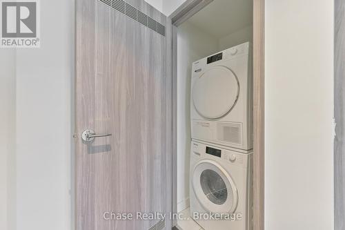 2807 - 95 Mcmahon Drive, Toronto (Bayview Village), ON - Indoor Photo Showing Laundry Room