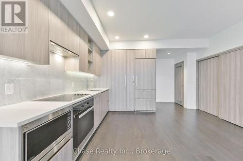 2807 - 95 Mcmahon Drive, Toronto (Bayview Village), ON - Indoor Photo Showing Kitchen With Upgraded Kitchen