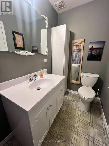 370 St Vincent Street, Meaford, ON - Indoor Photo Showing Bathroom