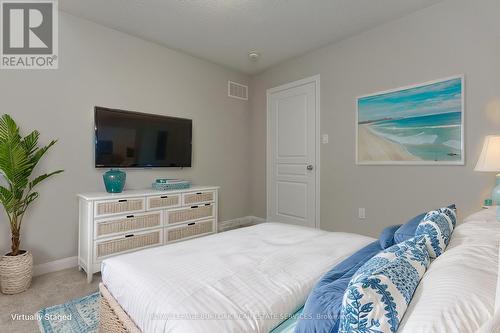 219 Skinner Road, Hamilton, ON - Indoor Photo Showing Bedroom