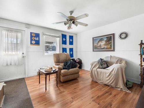 Hall - 31  - 35 Rue Principale O., Berthier-Sur-Mer, QC - Indoor Photo Showing Living Room