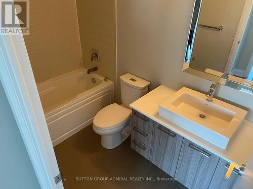 502 - 4800 Highway 7, Vaughan, ON - Indoor Photo Showing Bathroom