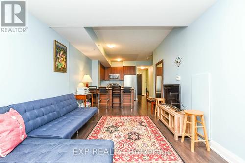 208 - 65 Yorkland Boulevard, Brampton, ON - Indoor Photo Showing Living Room