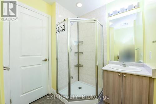 208 - 65 Yorkland Boulevard, Brampton, ON - Indoor Photo Showing Bathroom